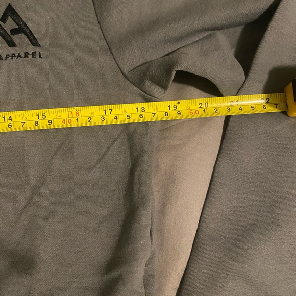 🔥HOT BUY! New S Gray hoodie zippered pockets. Rounded bottom. Great quality! - Picture 5 of 12